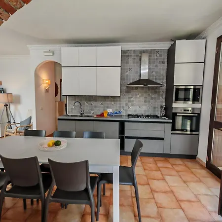 Biancolilla By World